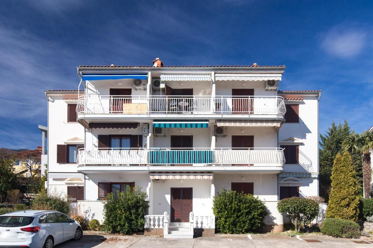 Apartment Bella-Vista Ічичі Екстер'єр фото