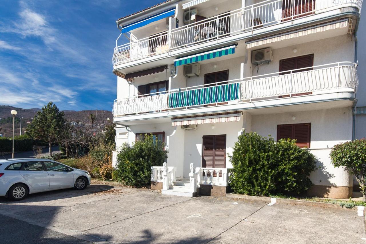 Apartment Bella-Vista Ічичі Екстер'єр фото
