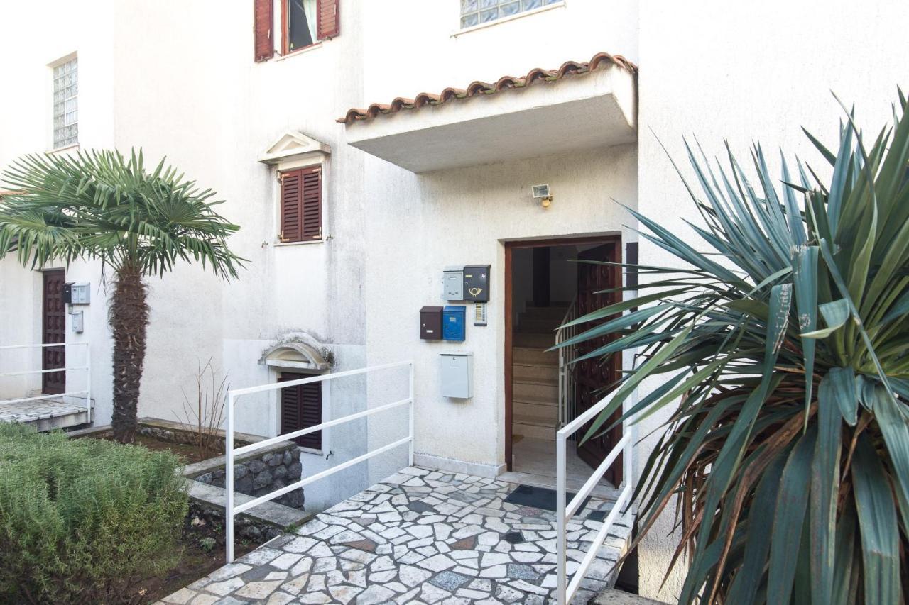 Apartment Bella-Vista Ічичі Екстер'єр фото